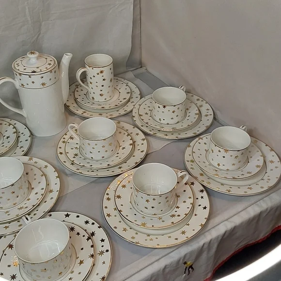 GALAXY FINE PORCELAIN CHINA BY SAKURA 14 KARAT TEA SET FOR 8 - Picture 10 of 11